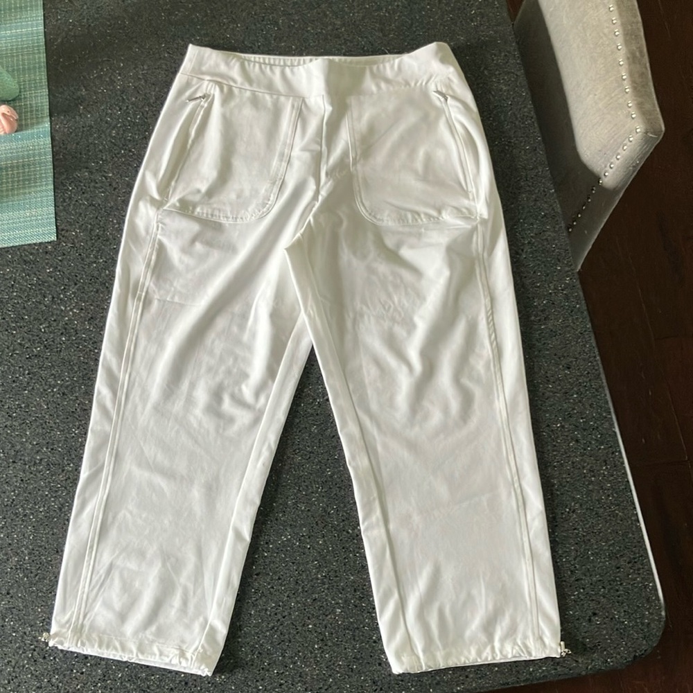 Chico’s Women’s White Casual cropped Pants